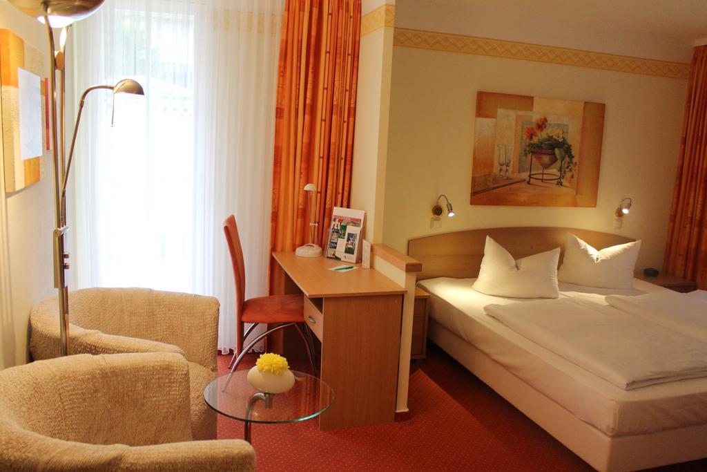 Parkhotel Klueschenberg Plau am See Szoba fotó